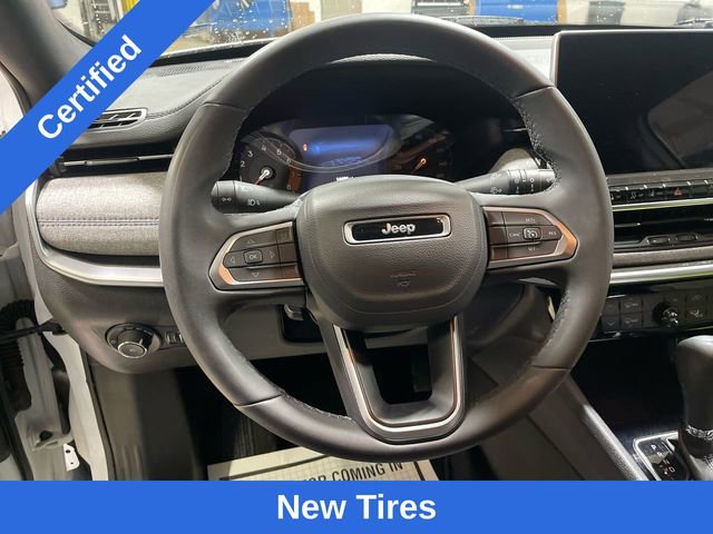 Used 2023 Jeep Compass Latitude image 10