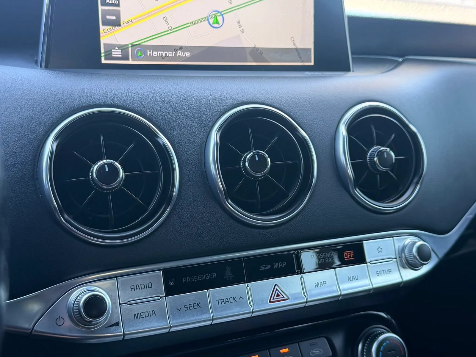 Used 2018 Kia Stinger GT2 RWD image 18