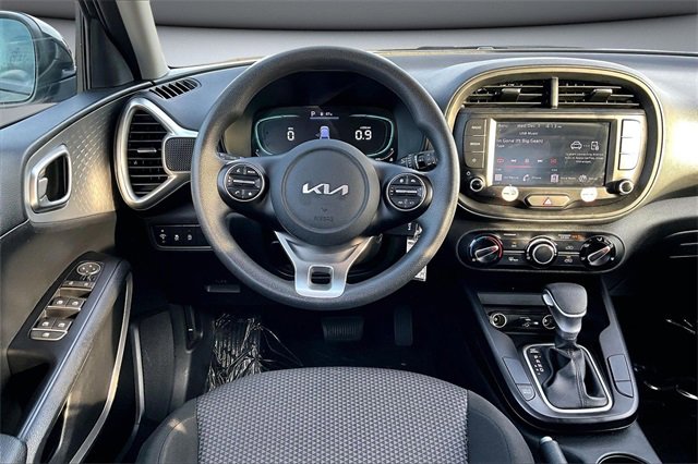 Used 2024 Kia Soul LX w/ Option Group 015 image 8