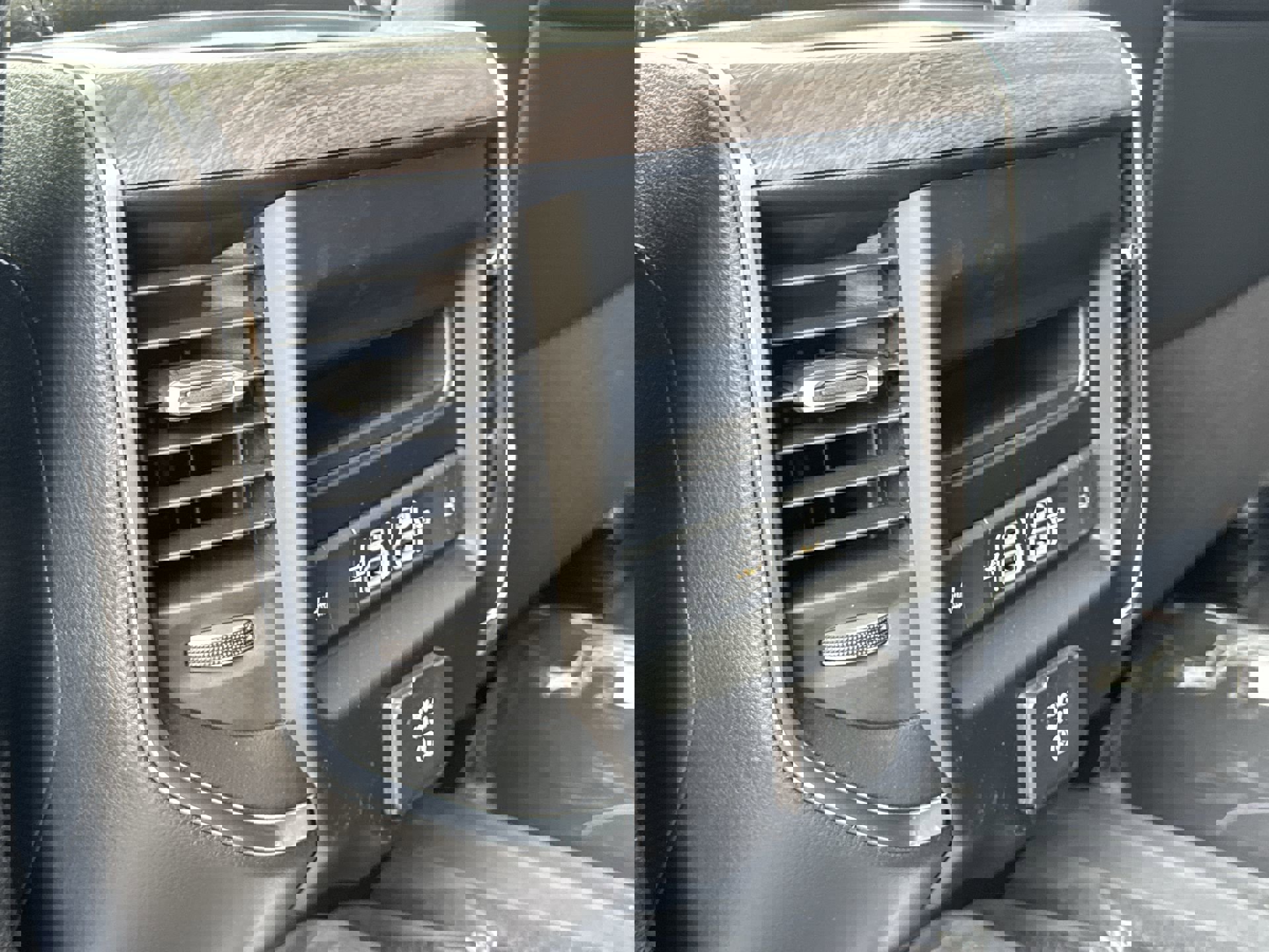 New 2025 RAM 2500 Laramie image 30