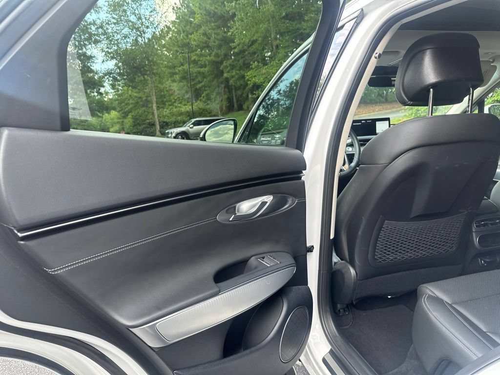 Used 2023 Genesis GV70 2.5T w/ Select Package AWD/4WD image 5
