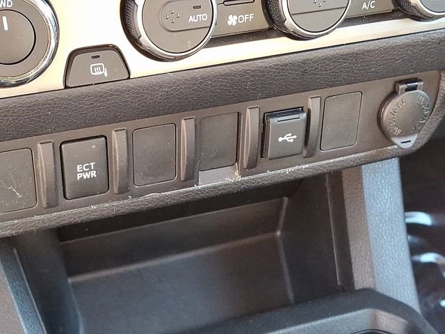 Used 2022 Toyota Tacoma SR image 28