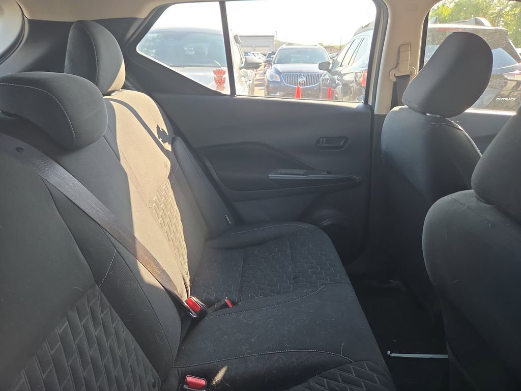 Used 2021 Nissan Kicks S FWD image 12