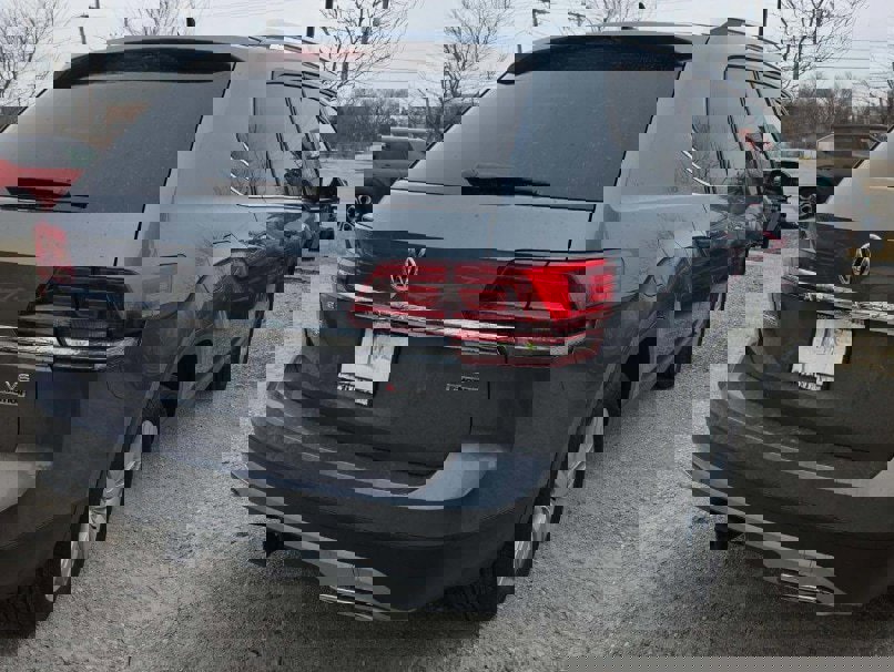 Used 2019 Volkswagen Atlas SE w/ Panoramic Sunroof Package image 7