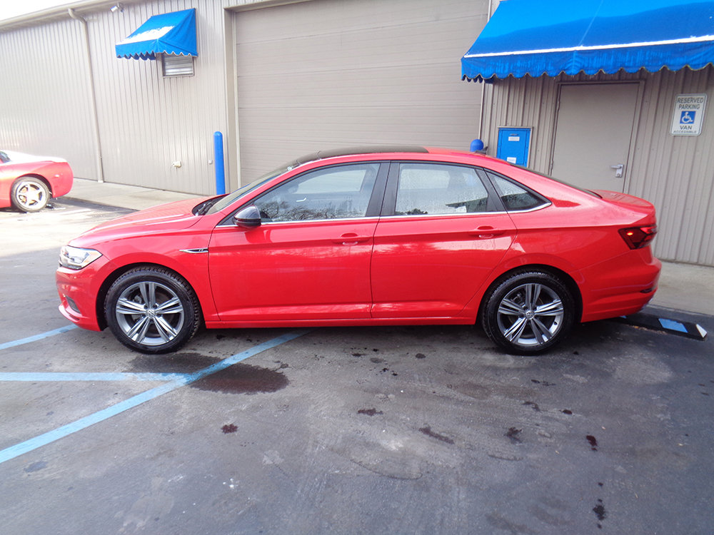 Used 2020 Volkswagen Jetta R-Line image 3