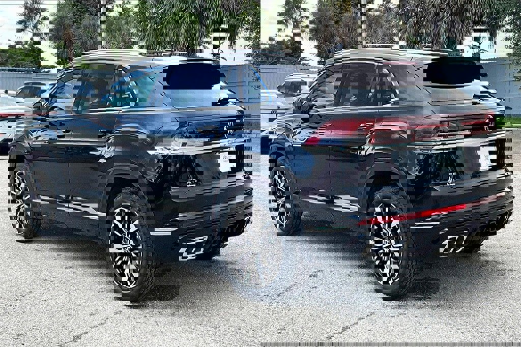 New 2026 Volkswagen Atlas Cross Sport SEL Premium R-Line image 7