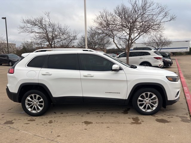 Used 2019 Jeep Cherokee Latitude w/ Popular Appearance Group image 4