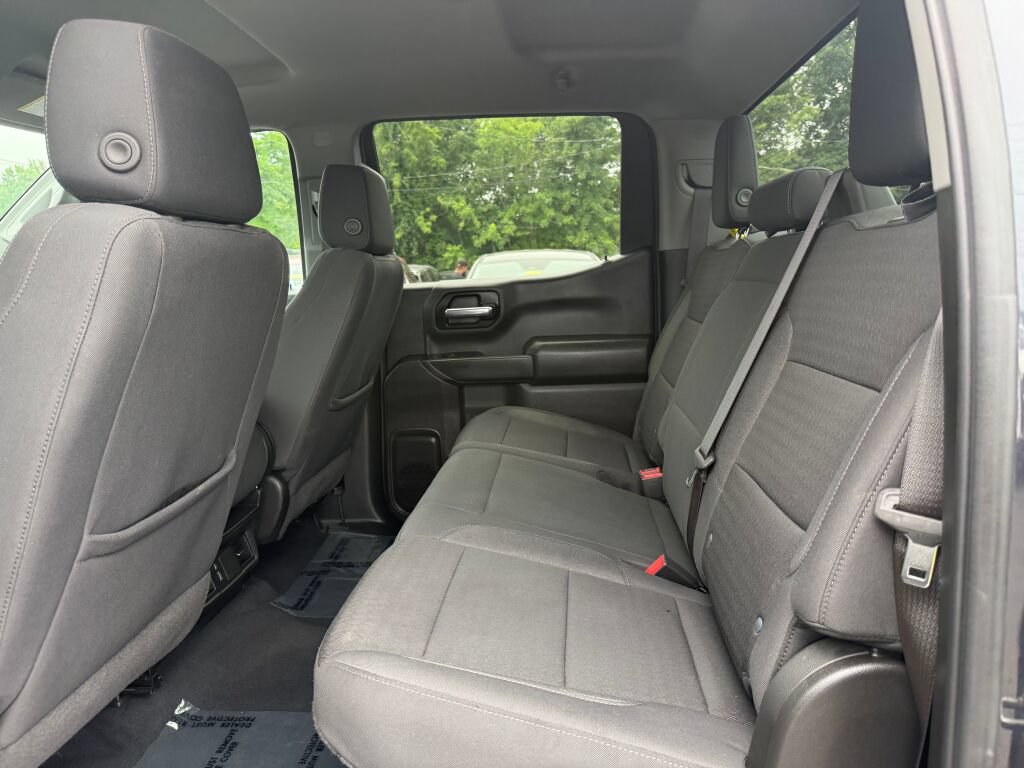 Used 2024 Chevrolet Silverado 1500 Custom Trail Boss w/ LPO, Dark Essentials Package AWD/4WD image 22