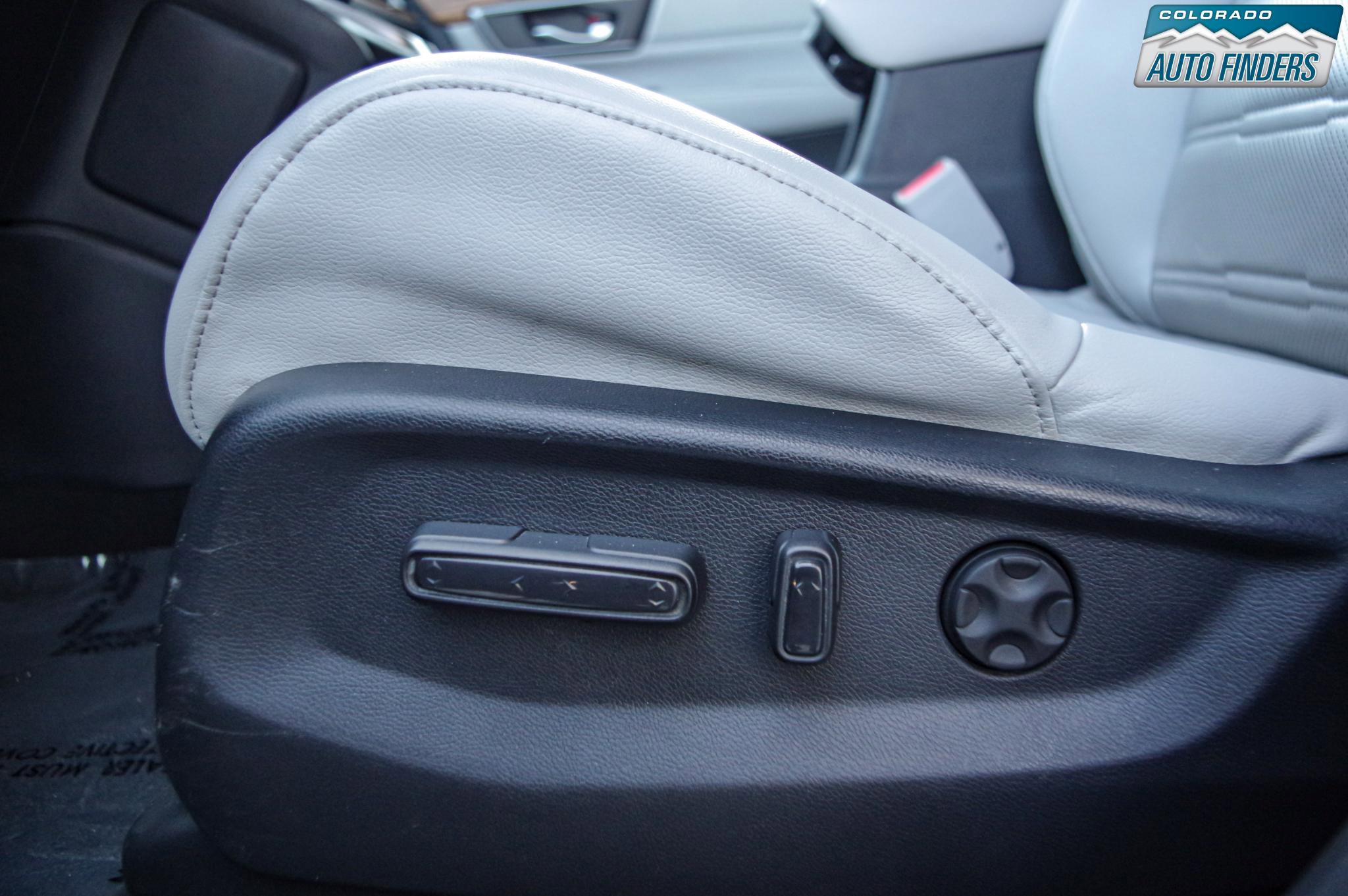 Used 2017 Honda CR-V EX-L image 12