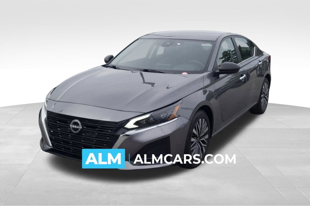 Used 2025 Nissan Altima 2.5 SV