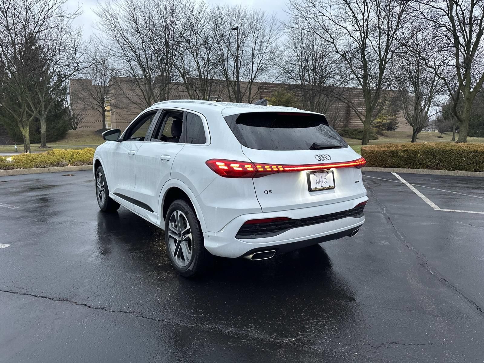Used 2025 Audi Q5 Premium AWD/4WD image 5