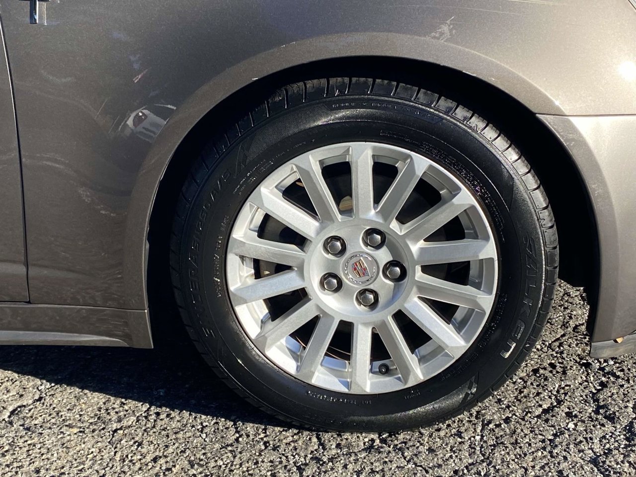 Used 2012 Cadillac CTS Luxury RWD image 10