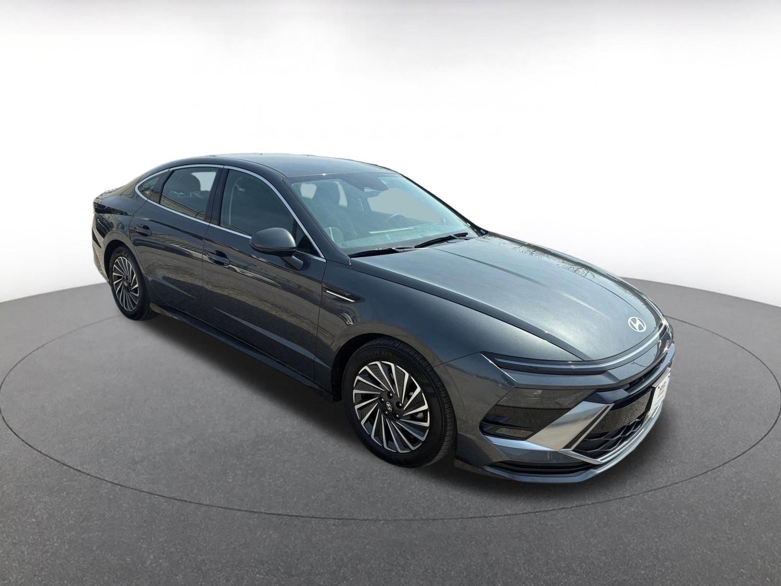 Used 2025 Hyundai Sonata SEL image 1