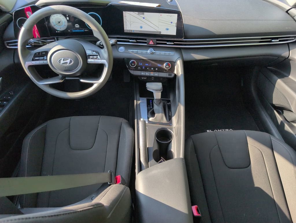 Used 2024 Hyundai Elantra SEL FWD image 30