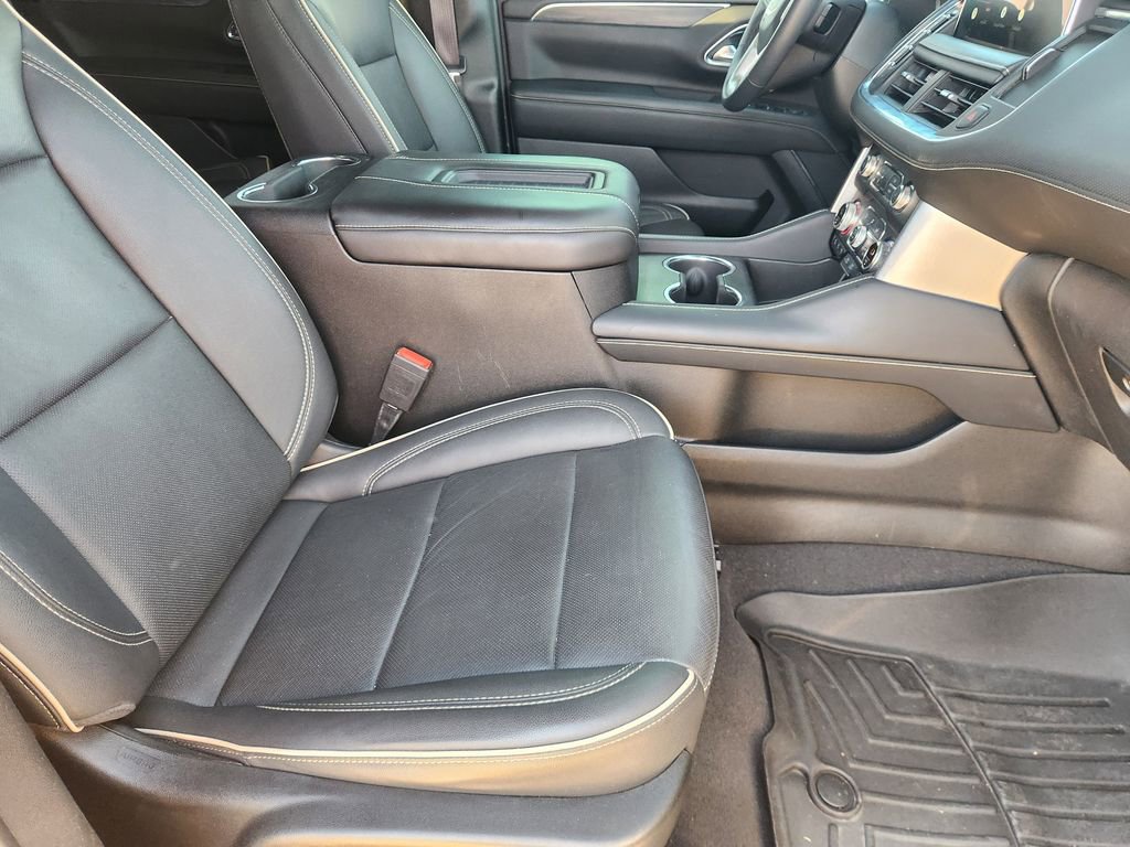 Used 2022 GMC Yukon SLT w/ SLT Premium Package AWD/4WD image 13