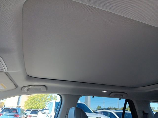 New 2025 Honda Pilot Touring image 18