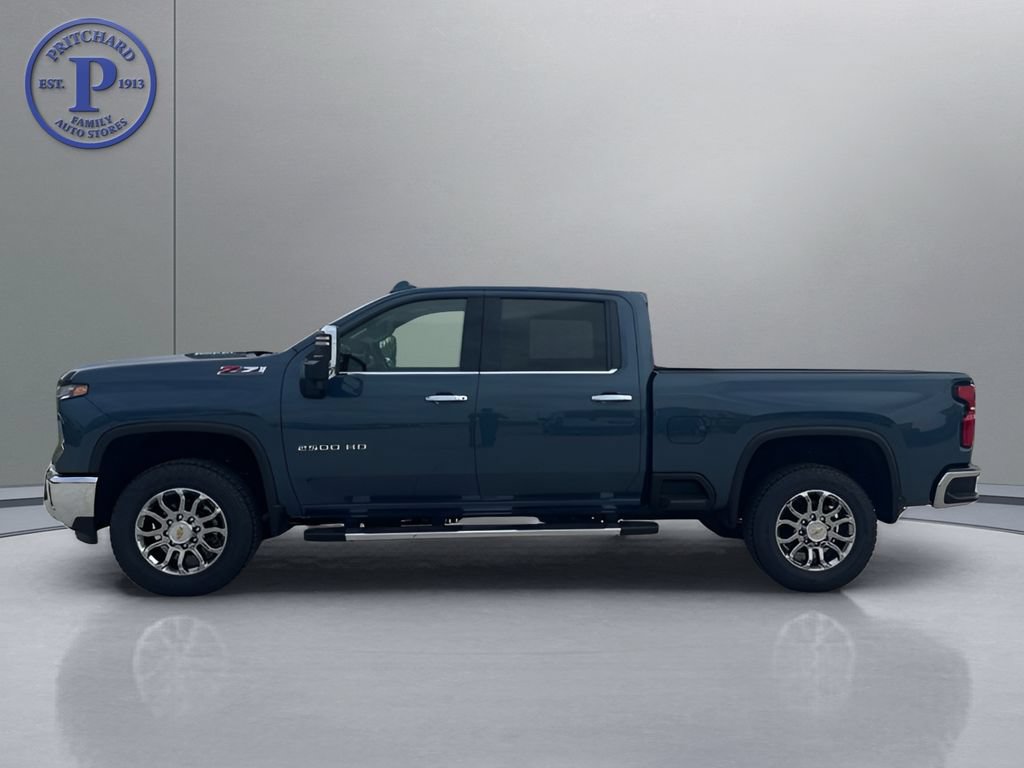 New 2026 Chevrolet Silverado 2500 LTZ w/ LTZ Premium Package AWD/4WD image 4