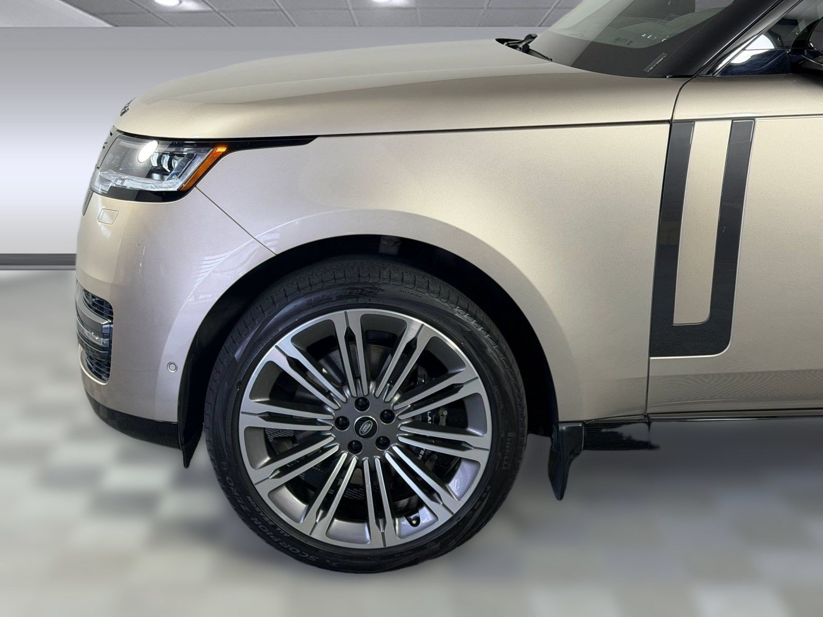 Used 2024 Land Rover Range Rover SE AWD/4WD image 11
