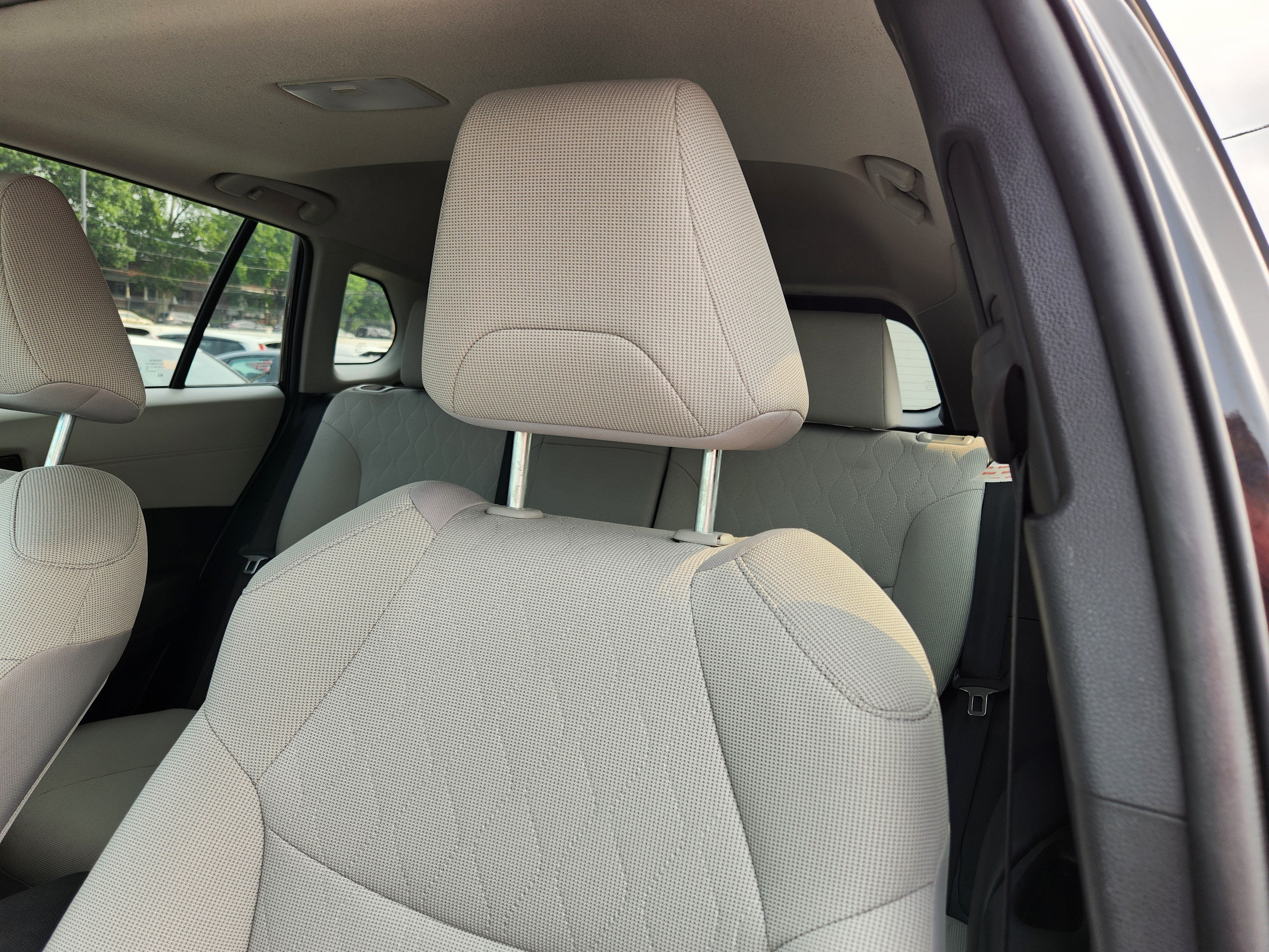 Used 2023 Toyota Corolla Cross LE w/ Moonroof Package AWD/4WD image 10
