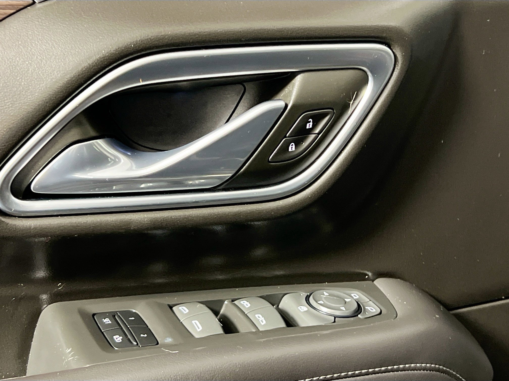 Used 2021 Chevrolet Tahoe LT image 16