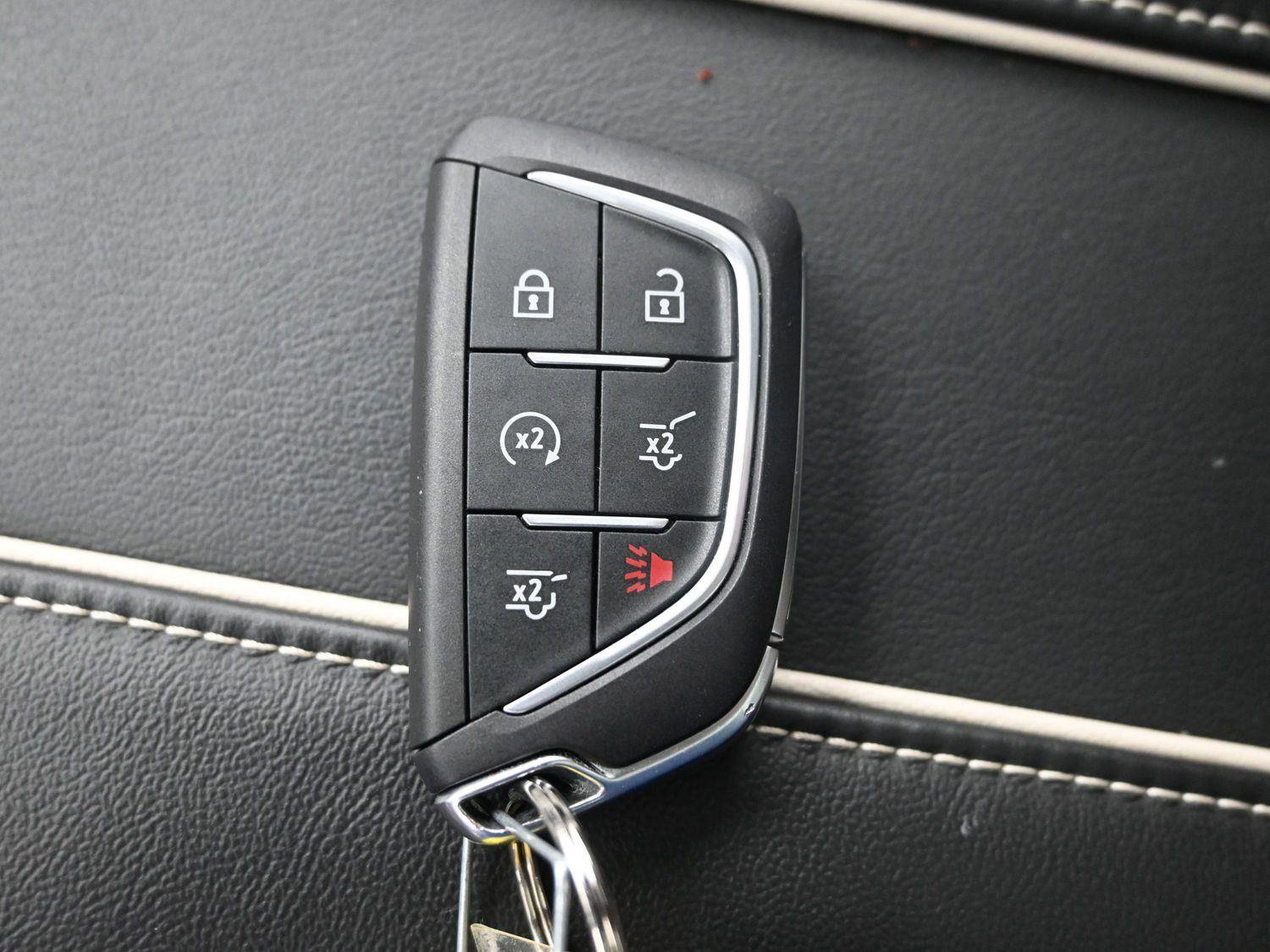Used 2023 Cadillac Escalade Sport Platinum w/ LPO, ONYX Package image 37