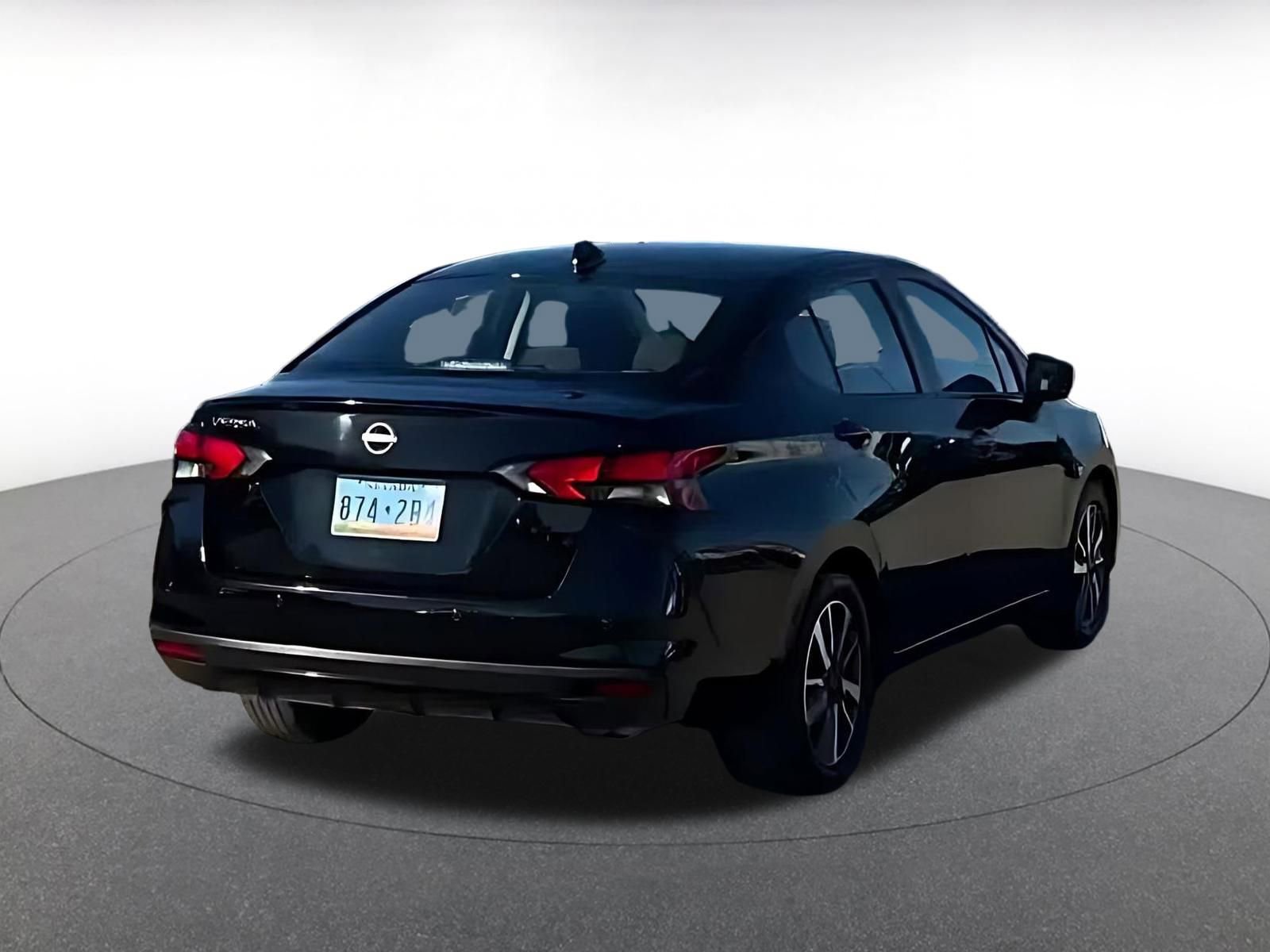 Used 2025 Nissan Versa SV image 12