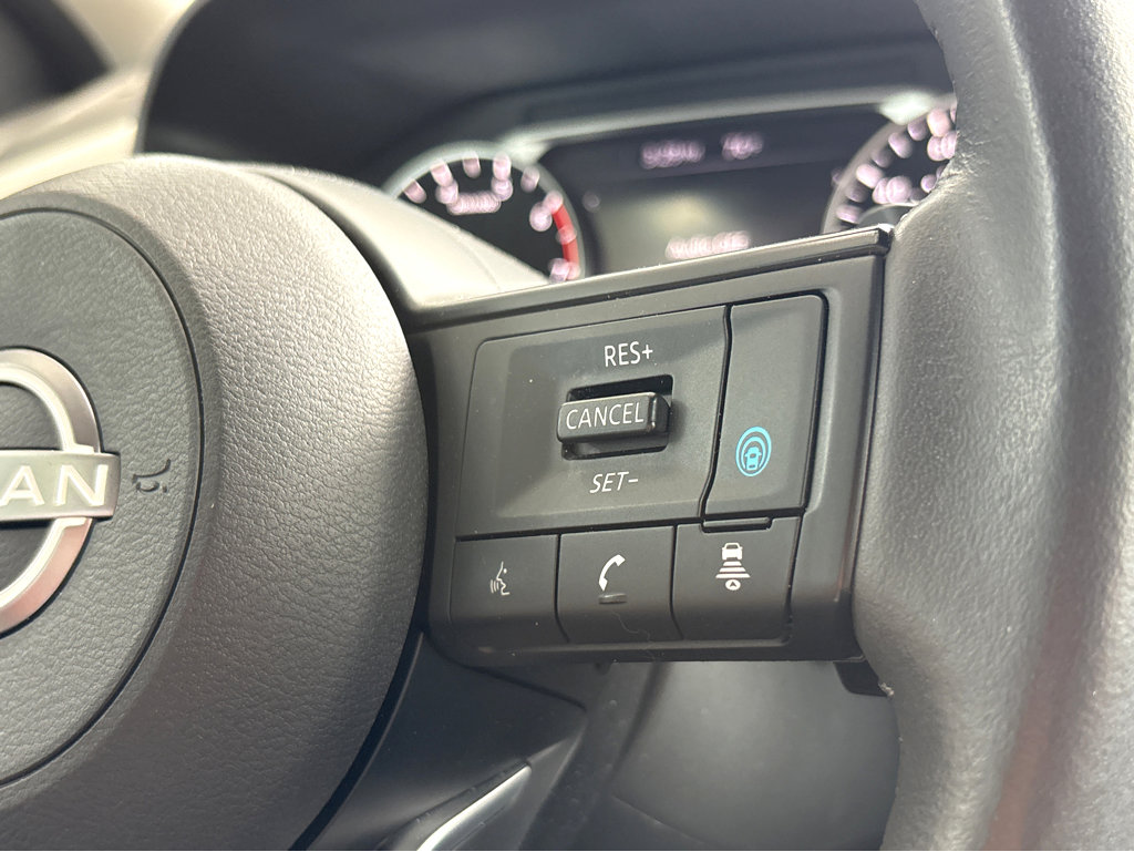 Used 2024 Nissan Rogue SV w/ SV Premium Package FWD image 19