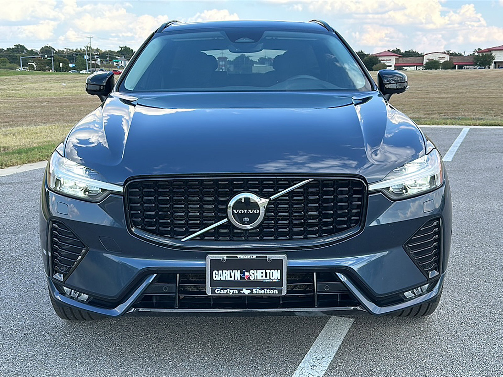 Used 2023 Volvo XC60 B5 Plus w/ Climate Package image 11