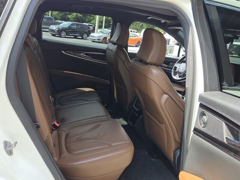 Used 2022 Lincoln Nautilus Reserve w/ Equipment Group 201A AWD/4WD image 16