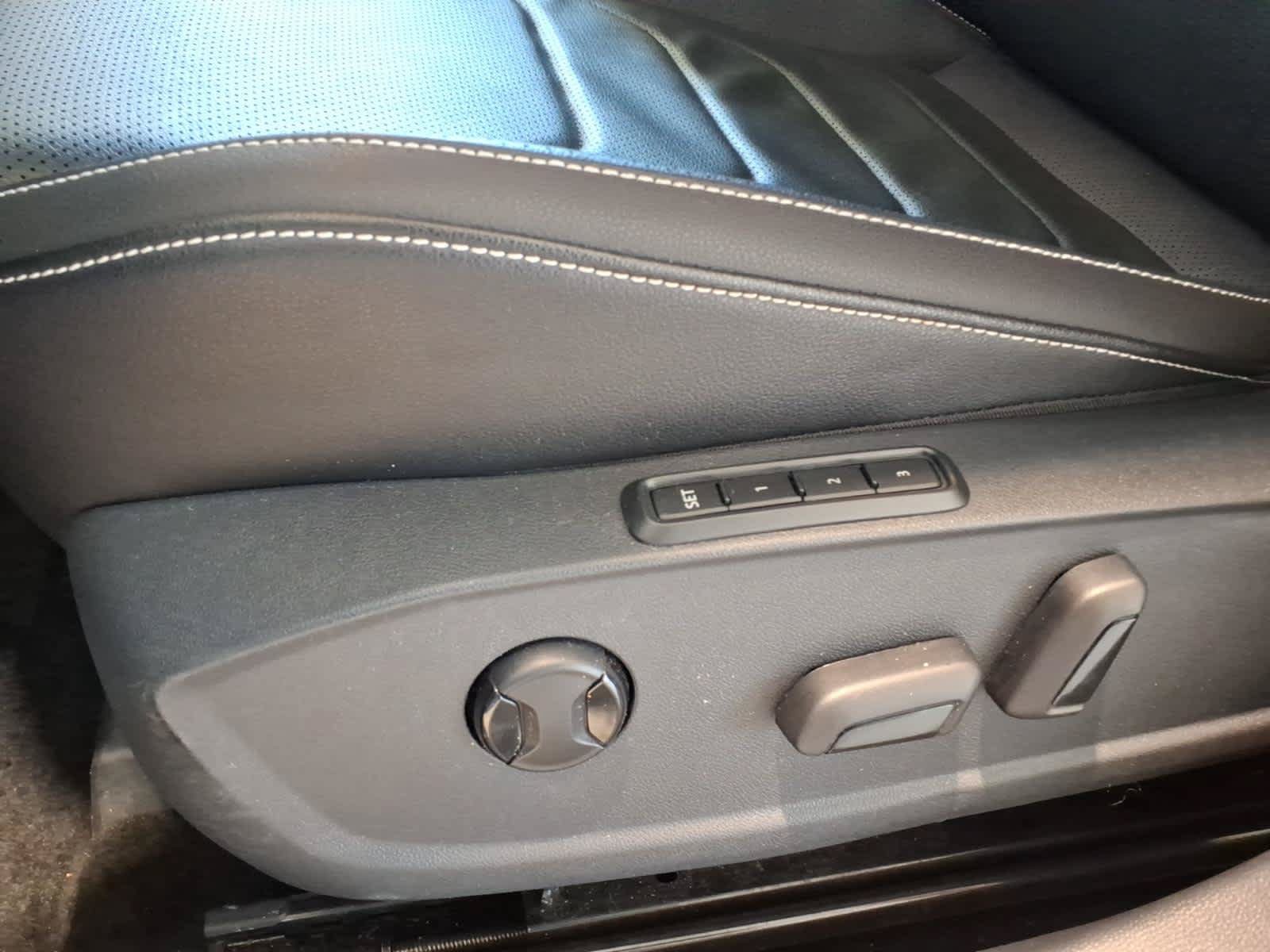 Used 2023 Volkswagen Jetta SEL FWD image 17