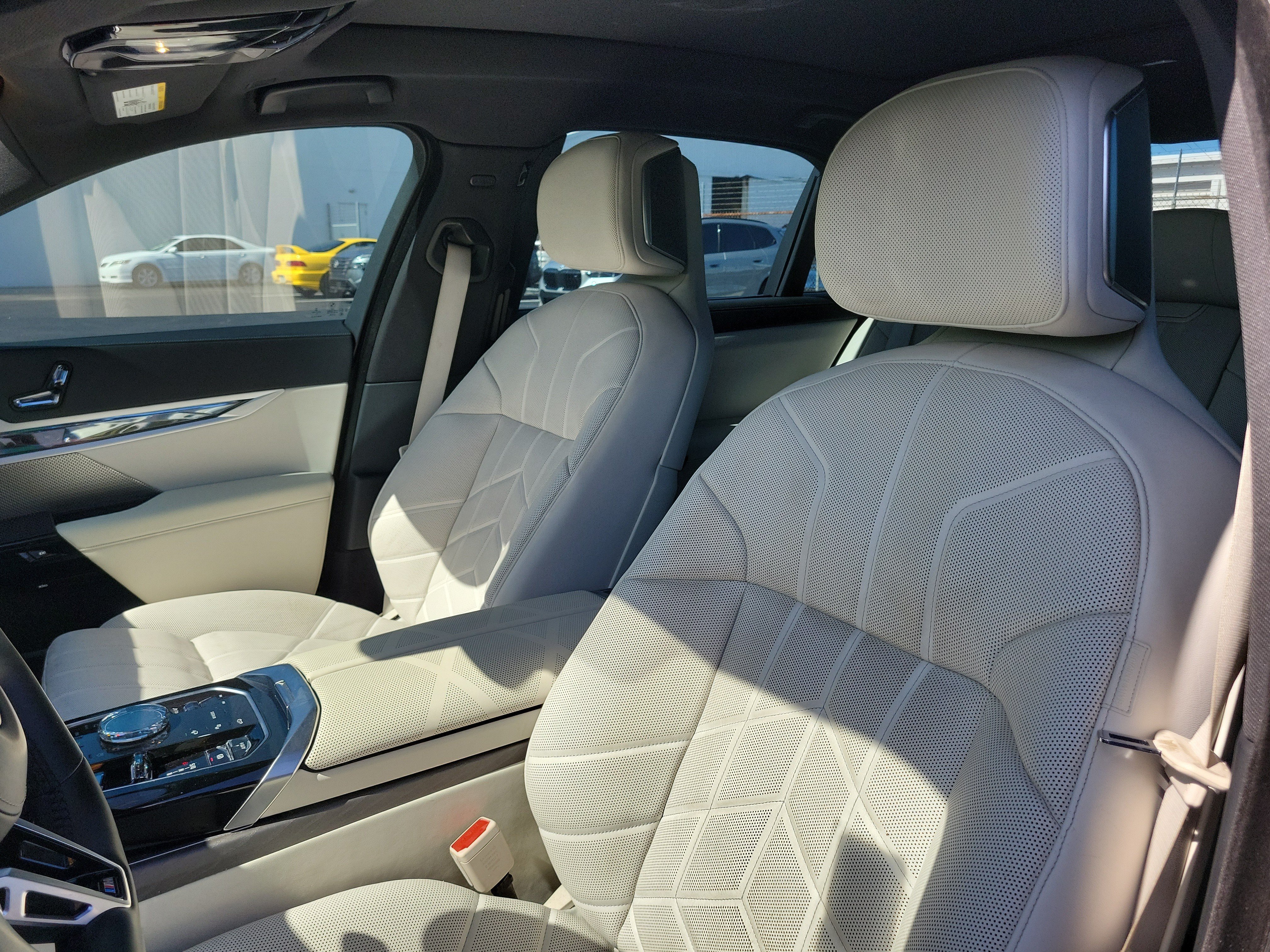 Used 2023 BMW 740i RWD image 22