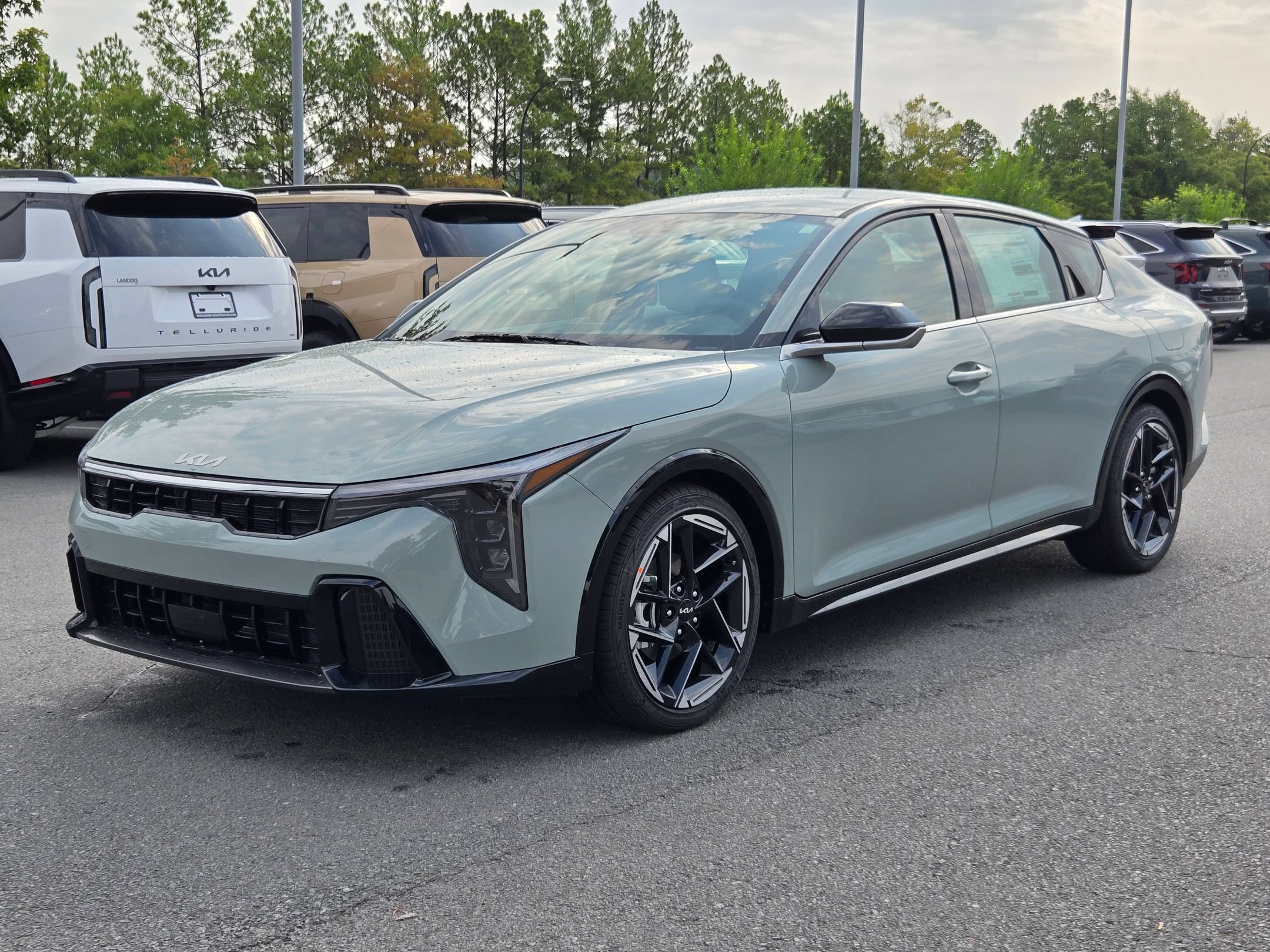 New 2026 Kia K4 GT-Line FWD image 3