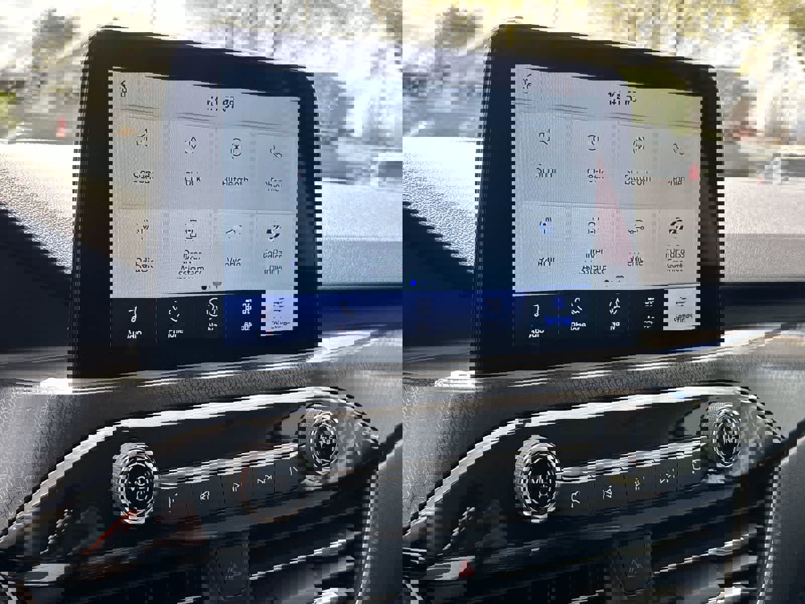 Used 2021 Ford Escape SEL w/ SEL Stealth AWD Package image 17