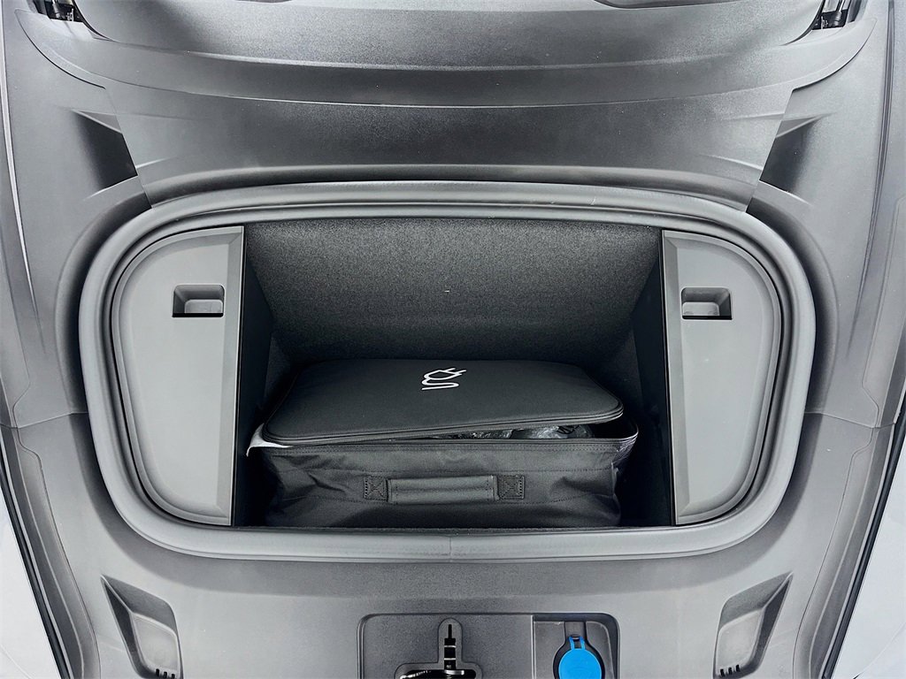 Certified 2024 Porsche Taycan w/ Premium Package image 20