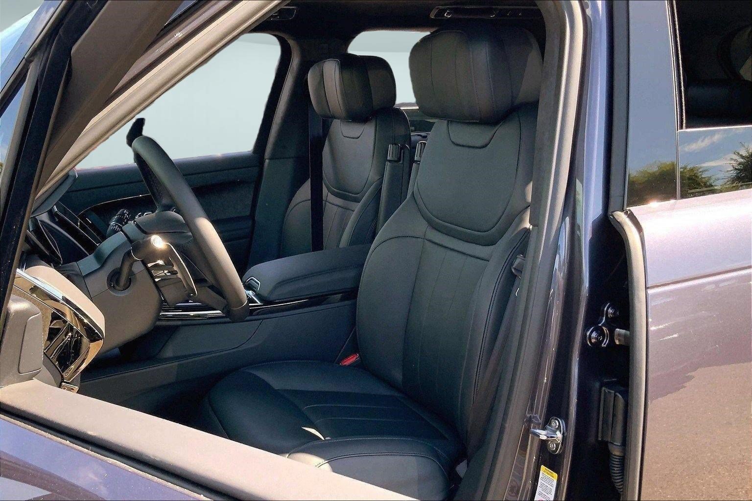 New 2025 Land Rover Range Rover Sport Autobiography AWD/4WD image 4