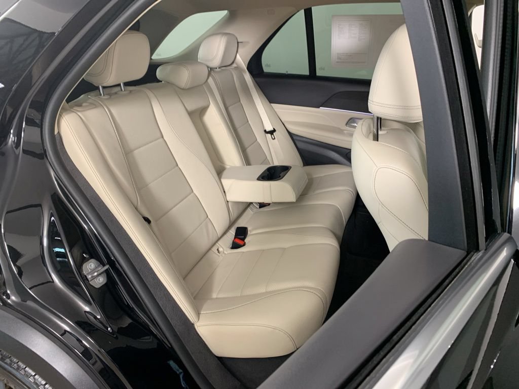 Used 2020 Mercedes-Benz GLE 350 4MATIC w/ Premium Package image 26