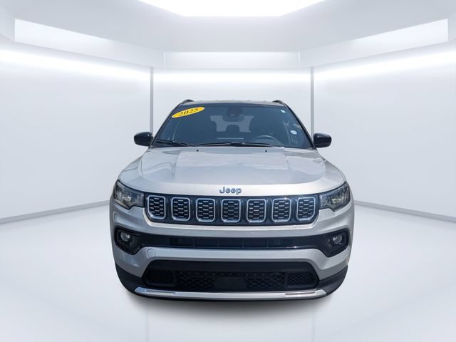 Used 2025 Jeep Compass Limited AWD/4WD image 8