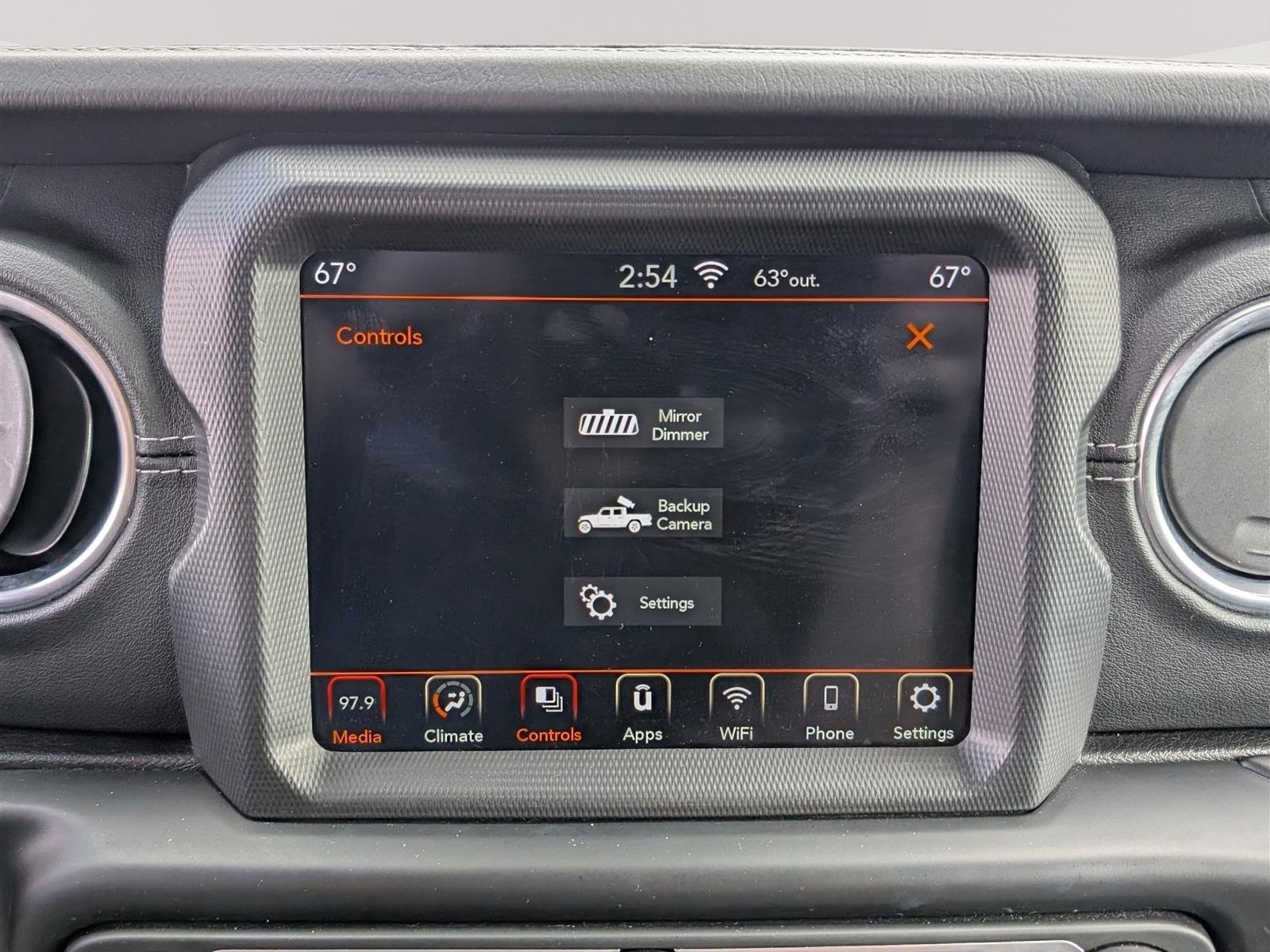 Used 2020 Jeep Gladiator Overland AWD/4WD image 25