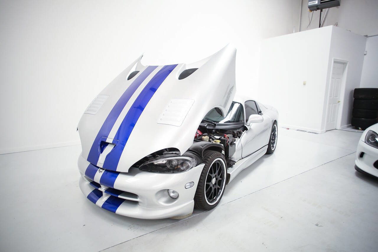 Used 1999 Dodge Viper GTS RWD image 24