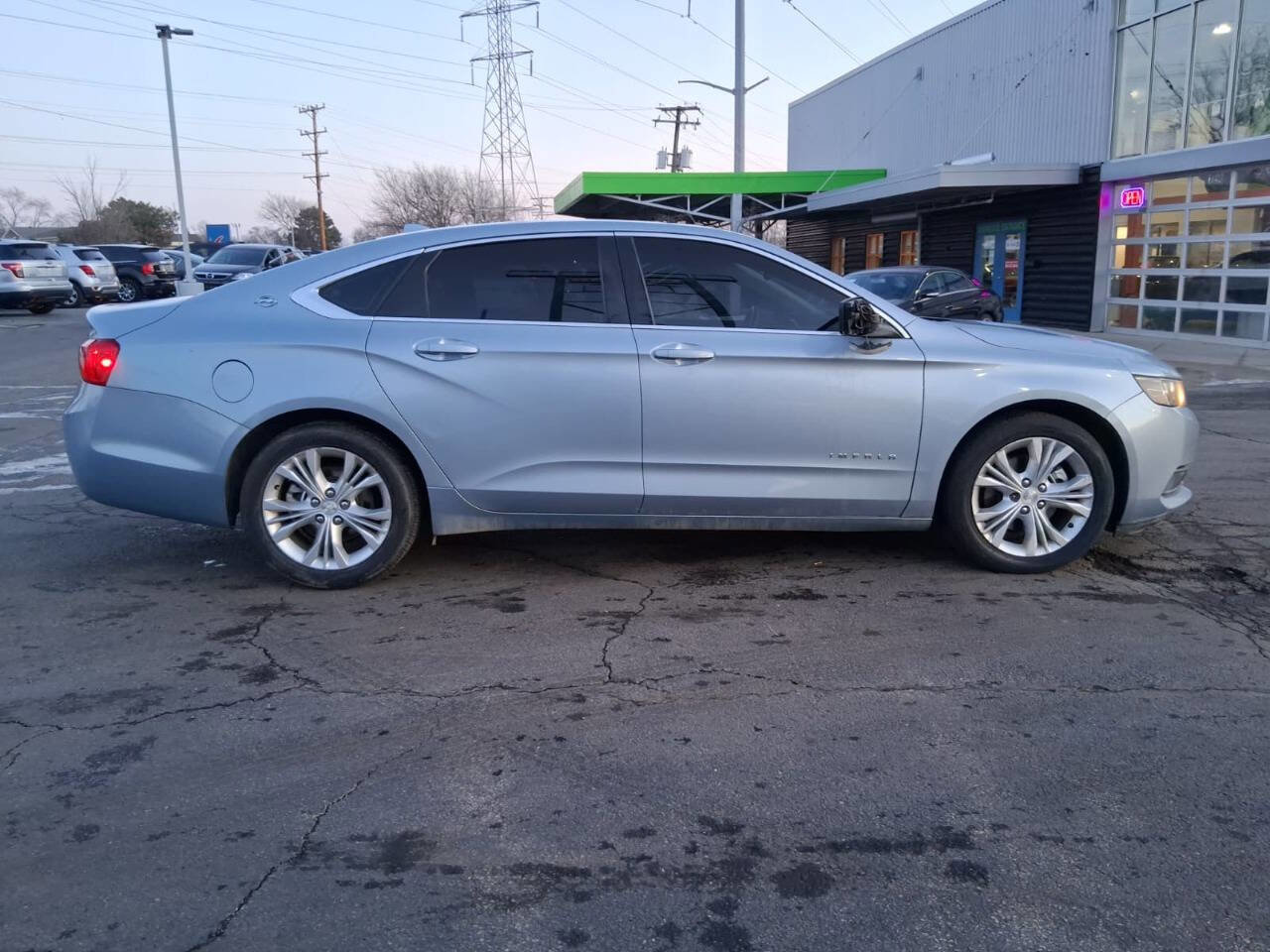 Used 2014 Chevrolet Impala LT FWD image 3