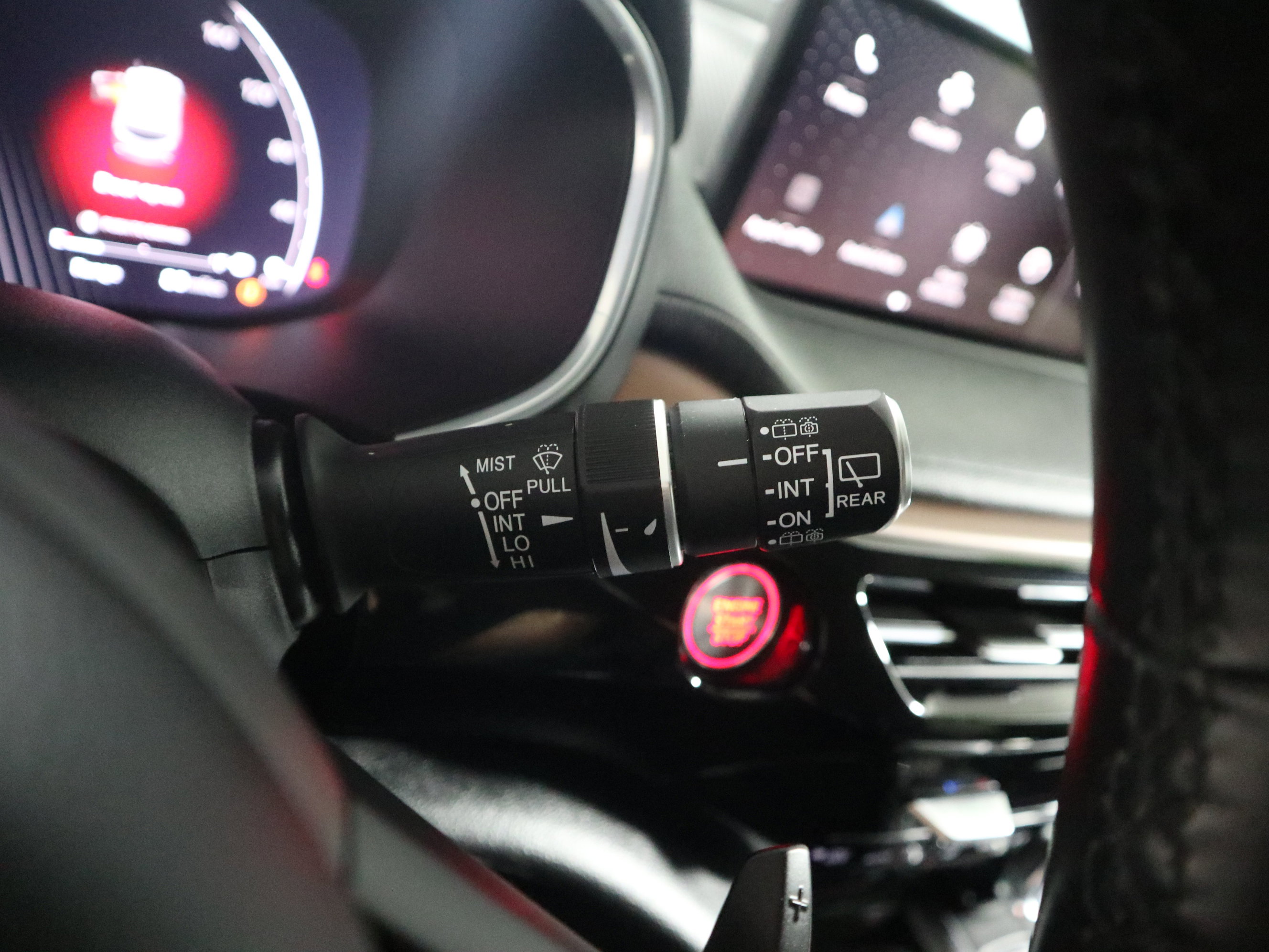 Used 2022 Acura MDX SH-AWD image 27