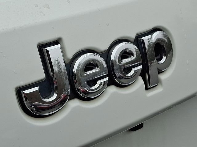 Used 2015 Jeep Grand Cherokee Laredo w/ Quick Order Package 23E image 33