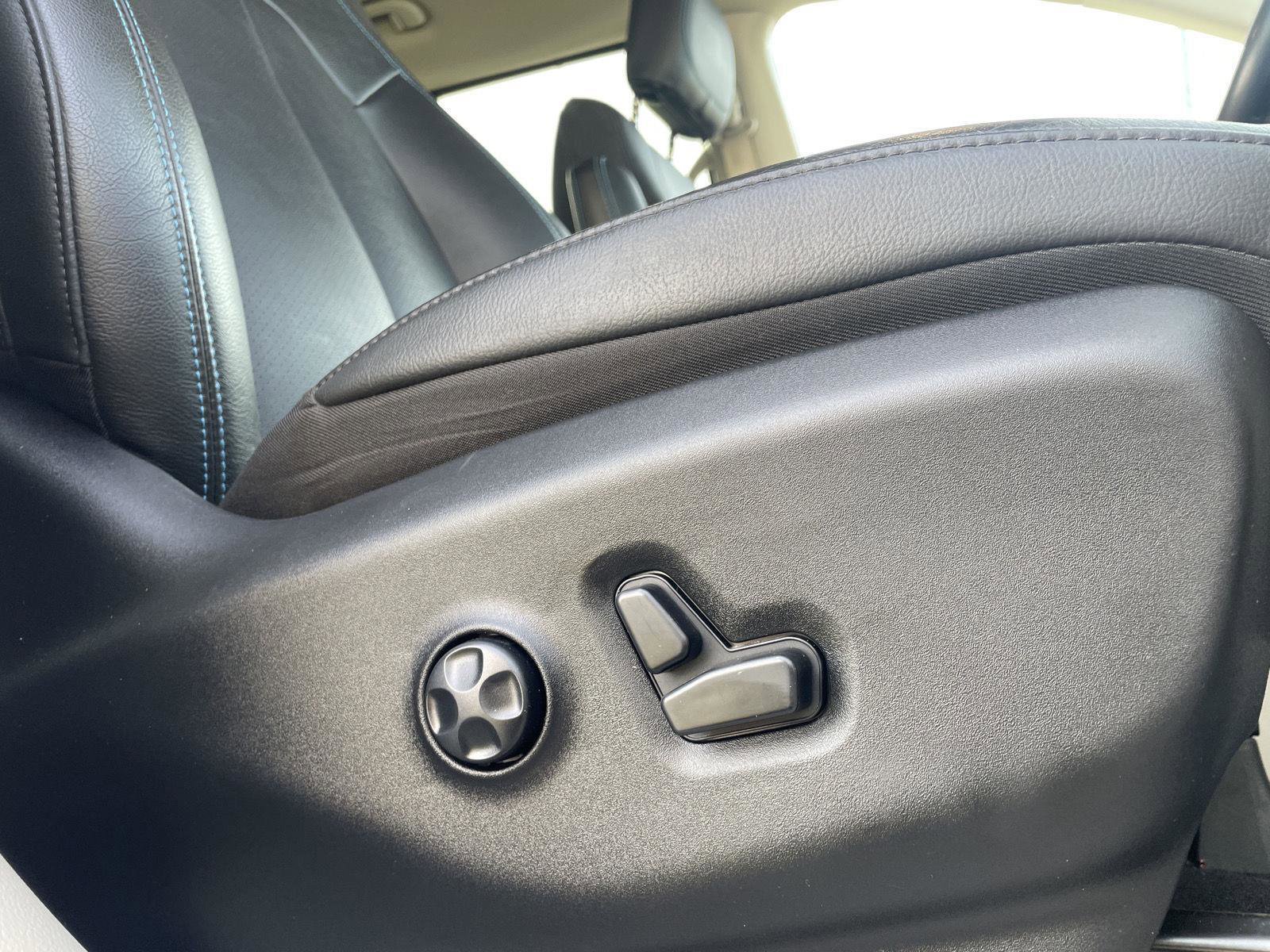 Used 2021 Chrysler Pacifica Touring-L w/ Premium & Safety Sphere Group image 10