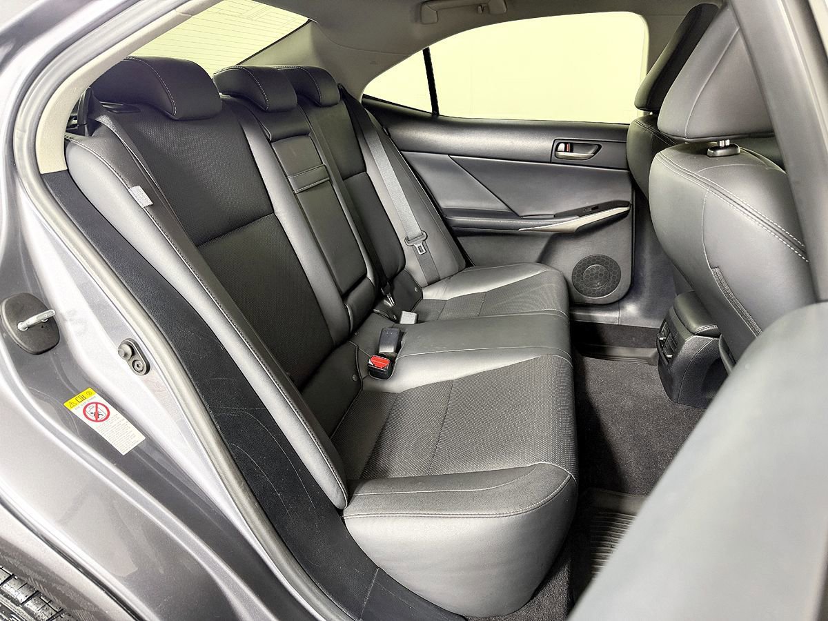 Used 2017 Lexus IS 300 AWD w/ Navigation System Package image 39