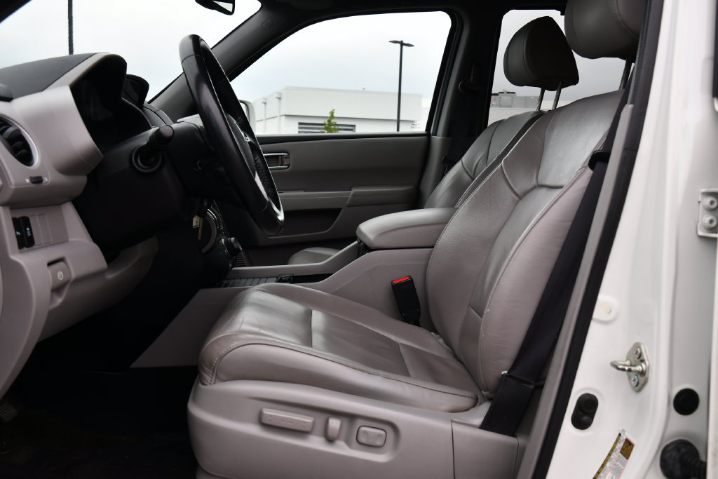 Used 2014 Honda Pilot Touring image 16