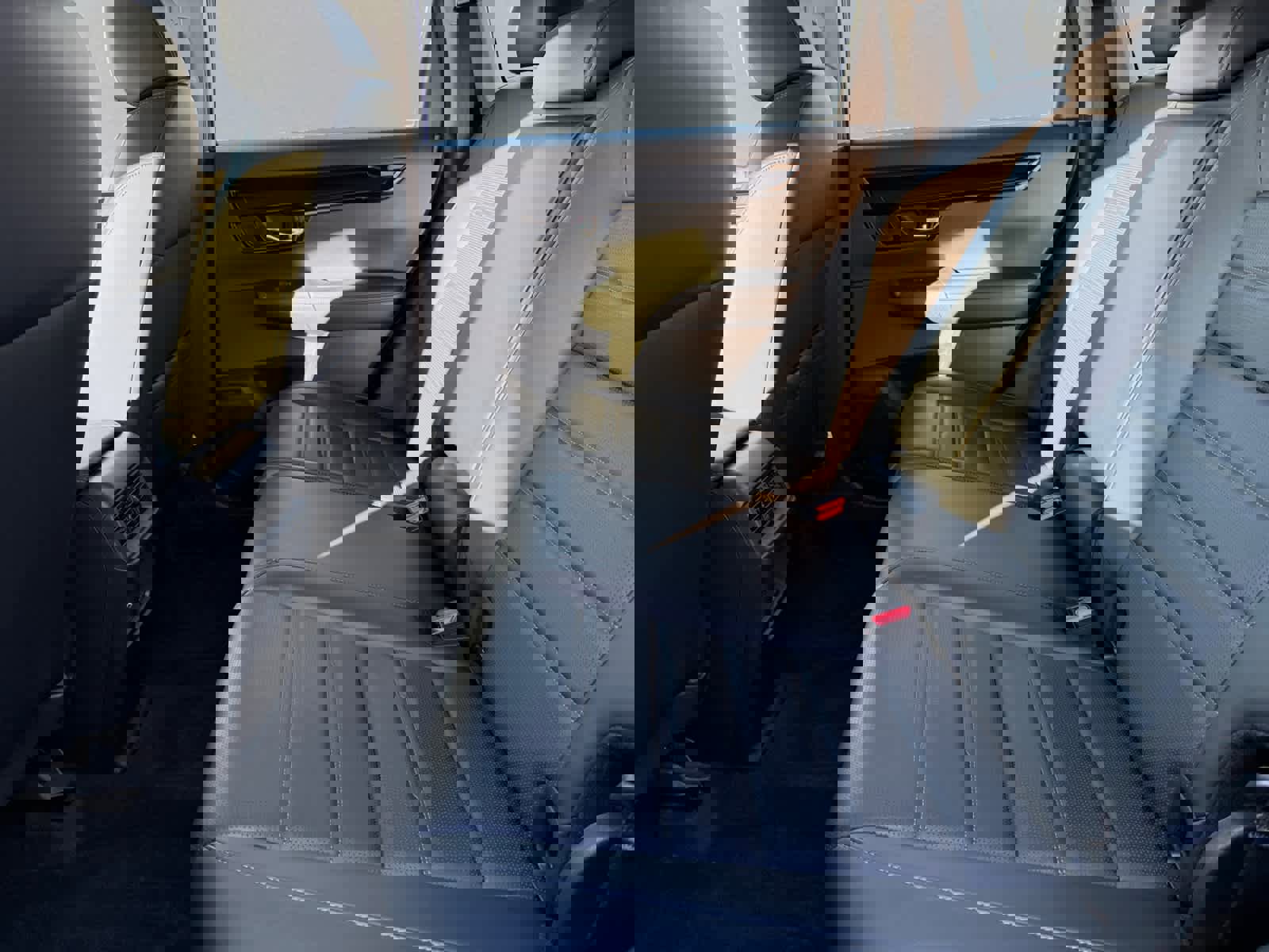 Used 2024 Honda CR-V EX-L image 18