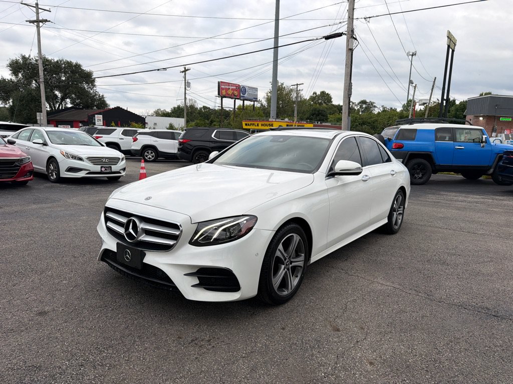 Used 2017 Mercedes-Benz E 300 4MATIC image 7