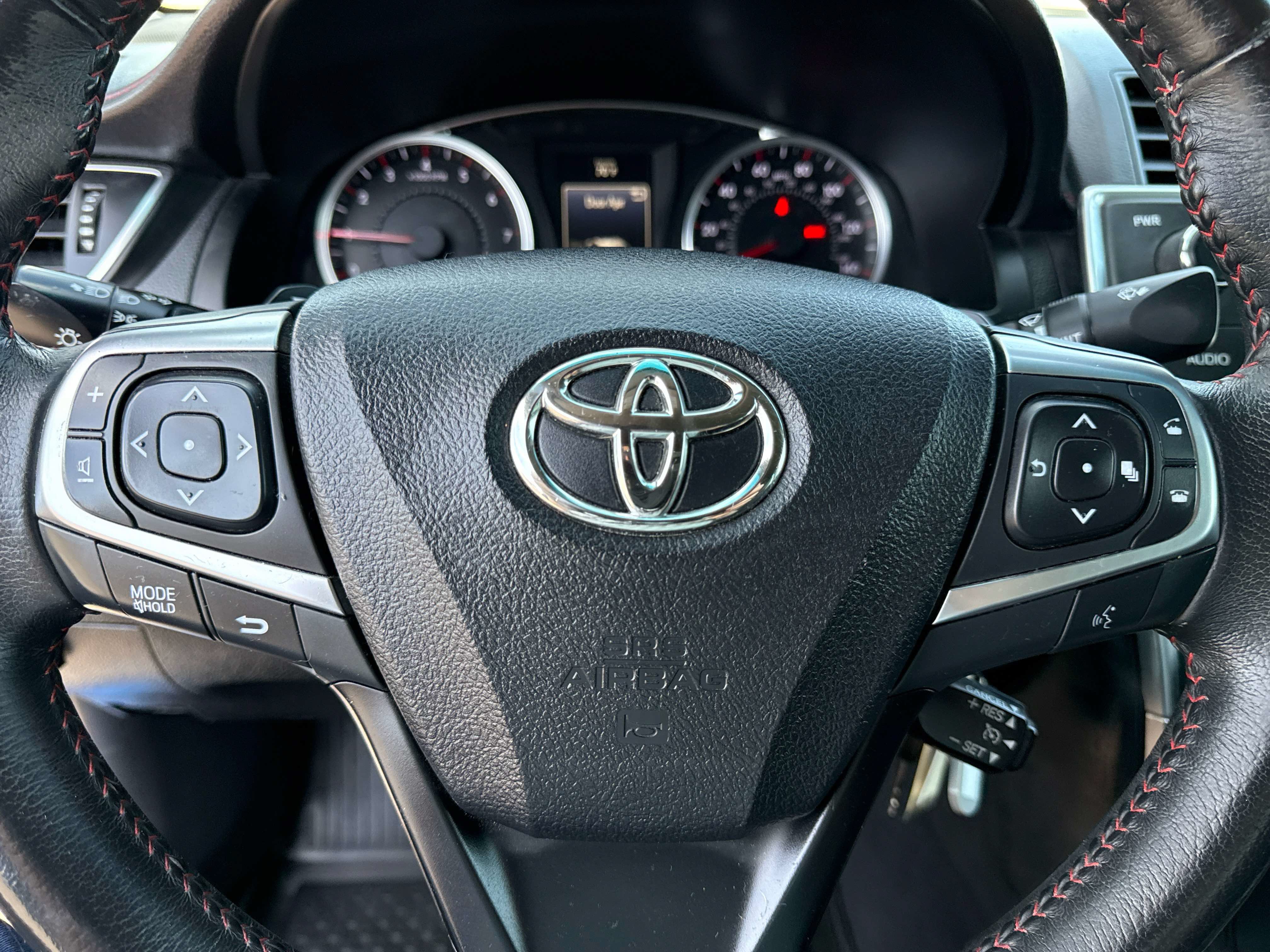 Used 2017 Toyota Camry SE w/ Protection Package (Q2) FWD image 23