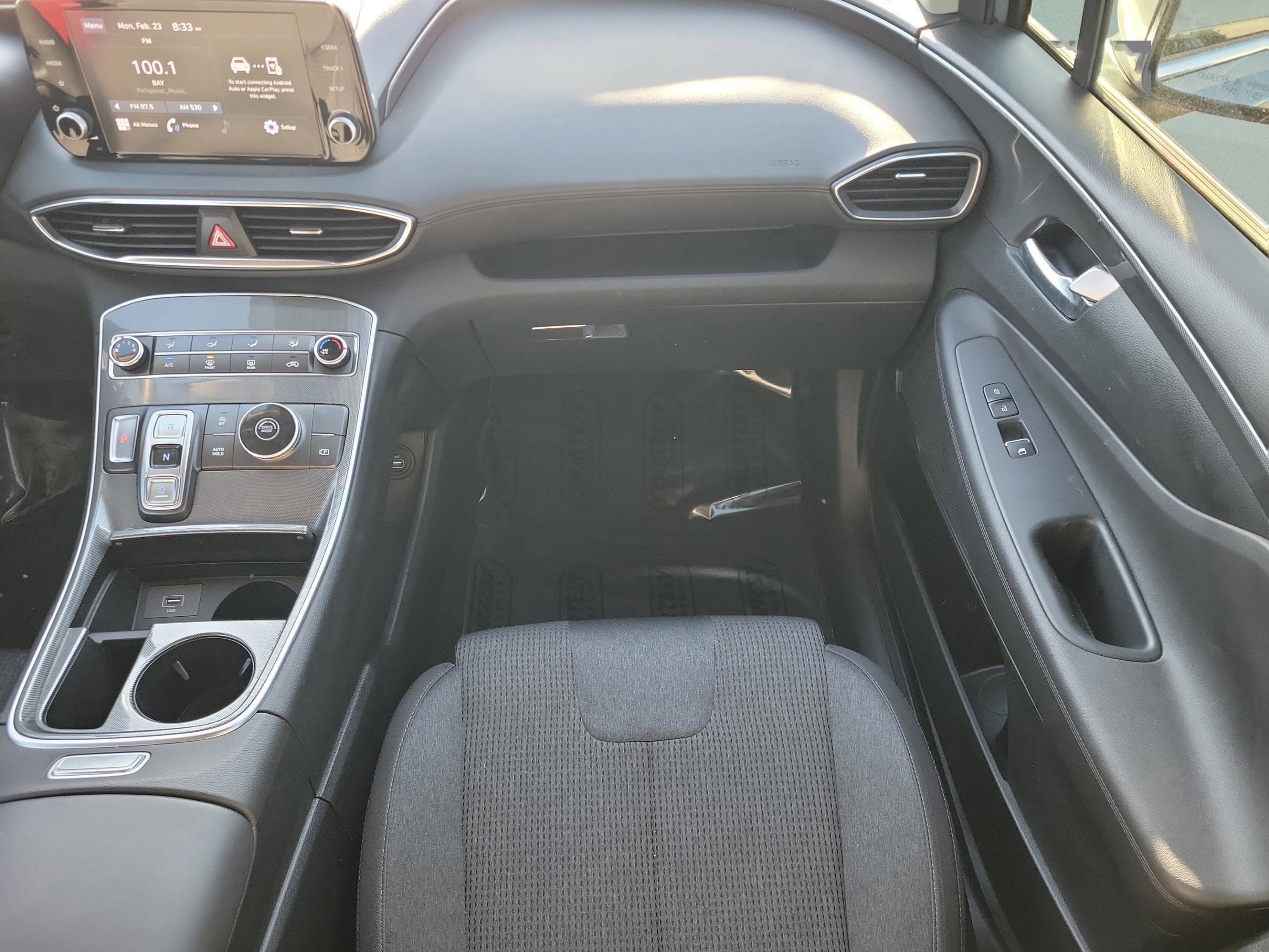 Used 2023 Hyundai Santa Fe SE image 16