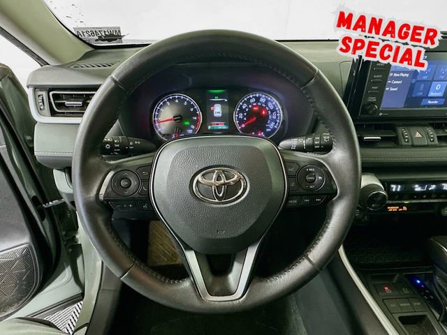 Used 2021 Toyota RAV4 XLE Premium image 13